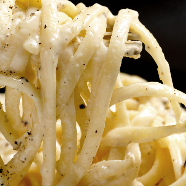 linguine-cacio-e-pepe-a-casa-tua